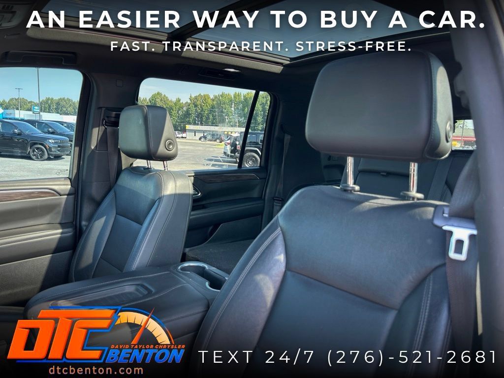 Used 2021 Chevrolet Suburban LT AWD/4WD image 6