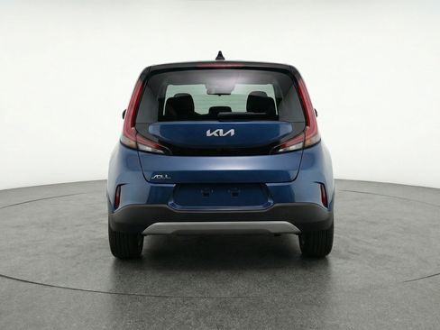 Used 2025 Kia Soul LX w/ LX Technology Package image 7
