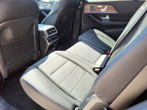 New 2025 Mercedes-Benz GLS 580 4MATIC image 38