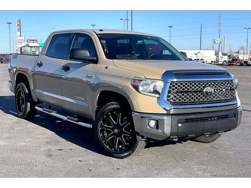 Used 2019 Toyota Tundra SR5 image 2