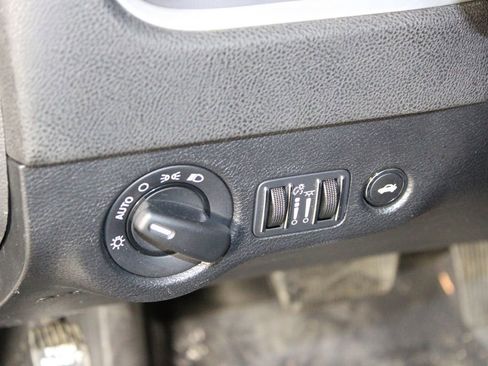 Used 2022 Dodge Charger SXT image 18