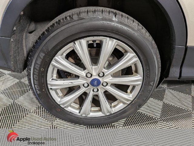 Used 2017 Ford Escape Titanium AWD/4WD image 46