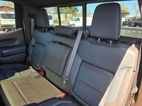Used 2019 GMC Sierra 1500 Denali w/ Denali Ultimate Package AWD/4WD image 16
