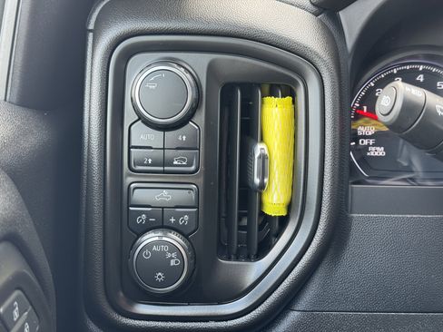 Certified 2022 Chevrolet Silverado 1500 Custom w/ LPO, Dark Essentials Package image 31