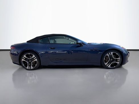 Used 2025 Maserati GranCabrio Folgore image 2