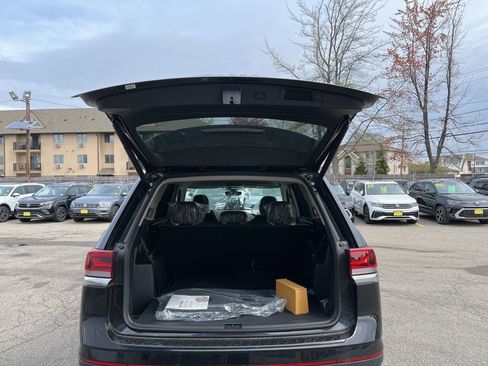 New 2025 Volkswagen Atlas SE AWD/4WD image 8