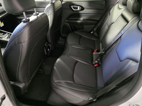 New 2026 Jeep Compass Latitude image 13