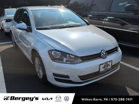 Used 2015 Volkswagen Golf S FWD image 2
