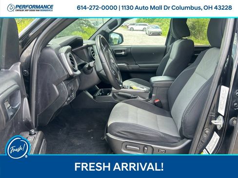 Used 2021 Toyota Tacoma TRD Sport AWD/4WD image 12