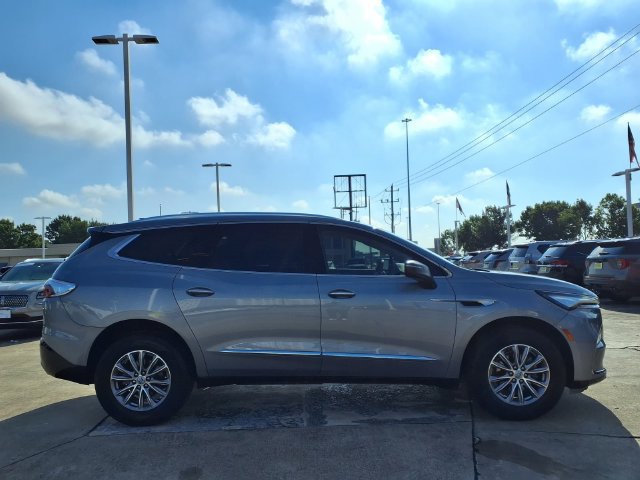 Used 2023 Buick Enclave Essence FWD image 21