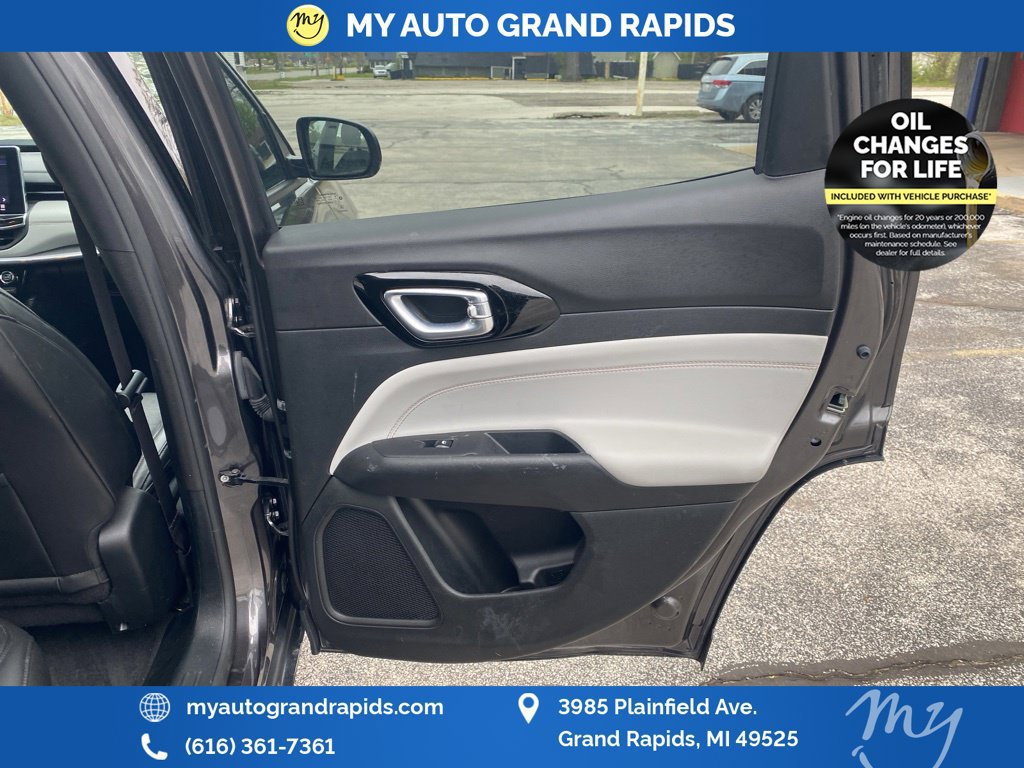 Used 2023 Jeep Compass Limited AWD/4WD image 19