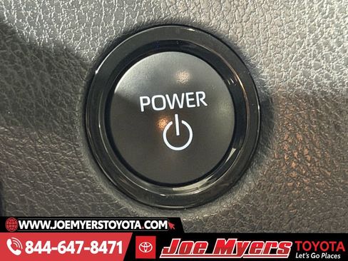 Used 2025 Toyota Camry LE image 22