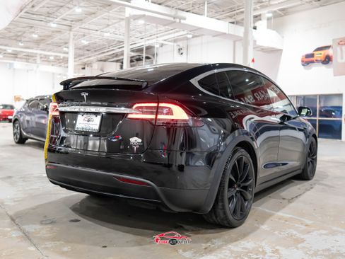 Used 2019 Tesla Model X 100D image 8