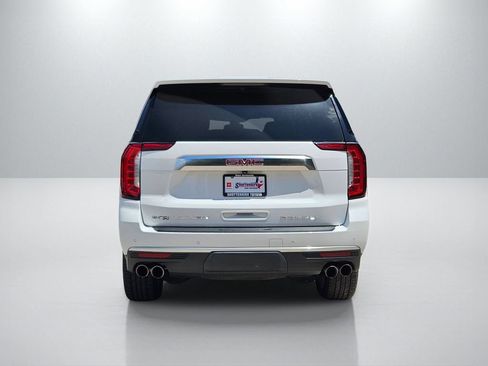 Used 2022 GMC Yukon Denali AWD/4WD image 6