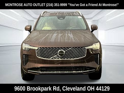 Certified 2026 Volvo XC90 B5 Plus w/ Protection Package Premier AWD/4WD image 8