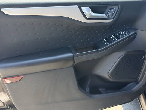 Used 2020 Ford Escape SE Sport AWD/4WD image 9