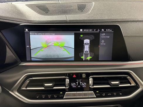 Used 2022 BMW X6 xDrive40i w/ Executive Package image 24