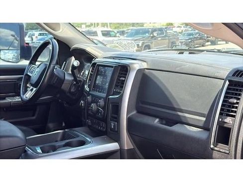 Used 2018 RAM 2500 Laramie w/ Sport Appearance Group AWD/4WD image 31
