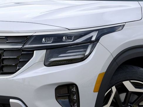 New 2025 Kia Seltos SX w/ SX Sunroof Package image 10