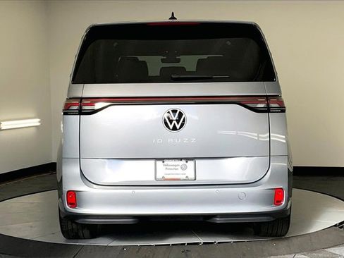 New 2025 Volkswagen ID. Buzz Pro S image 5