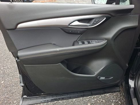 Certified 2025 Buick Envision Sport Touring image 13