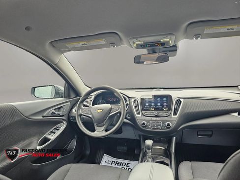 Used 2025 Chevrolet Malibu LT FWD image 16