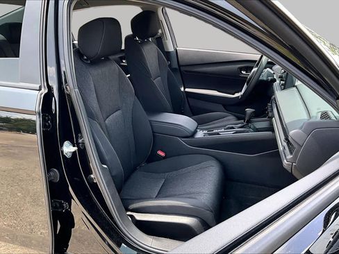 Used 2025 Honda Accord LX image 8