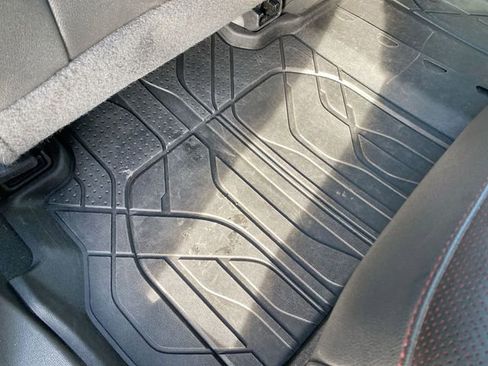 Used 2022 Chevrolet Blazer RS w/ Enhanced Convenience Package image 37