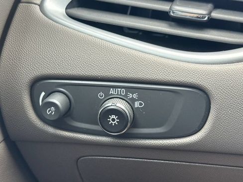 Used 2025 Chevrolet Malibu LT FWD image 29