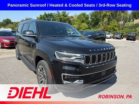 Used 2023 Jeep Wagoneer L 4WD w/ Premium Group I image 3