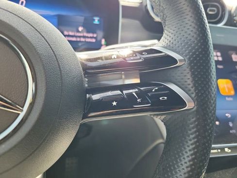 Used 2025 Mercedes-Benz GLC 300 4MATIC image 27