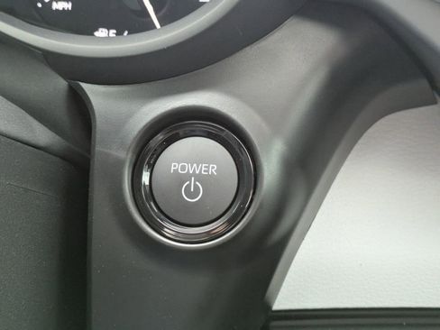 New 2026 Toyota Sienna XLE FWD image 30