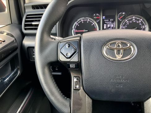 Used 2024 Toyota 4Runner TRD Off-Road AWD/4WD image 24