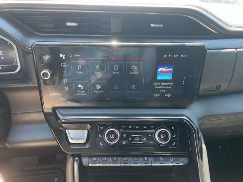 Used 2024 GMC Sierra 1500 AT4 w/ Technology Package AWD/4WD image 22