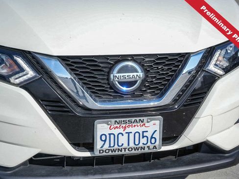 Used 2022 Nissan Rogue Sport SV w/ Technology Package FWD image 5