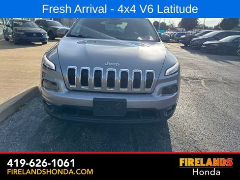 Used 2015 Jeep Cherokee Latitude w/ Comfort/Convenience Group AWD/4WD image 11