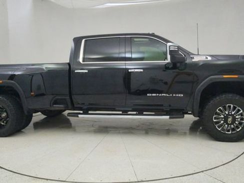 Used 2020 GMC Sierra 3500 Denali w/ Denali Ultimate Package image 65