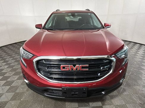 Used 2019 GMC Terrain SLE w/ Driver Convenience Package FWD image 9