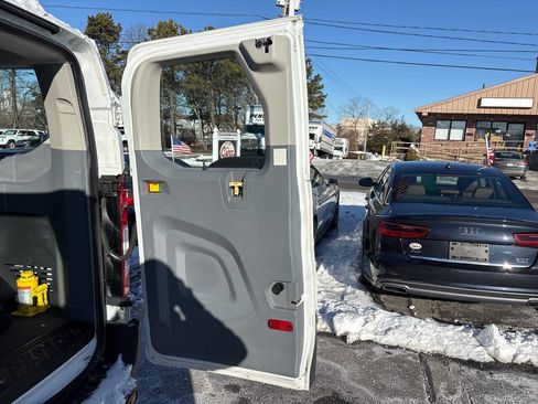 Used 2017 Ford Transit 350 XLT image 26