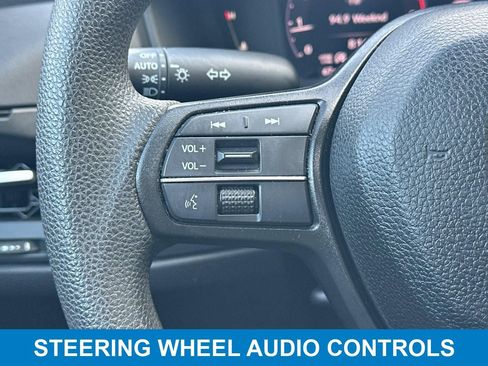 Used 2023 Honda Accord EX image 26