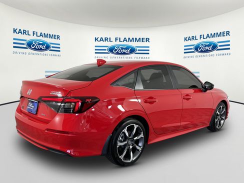 Used 2025 Honda Civic Sport Touring image 3