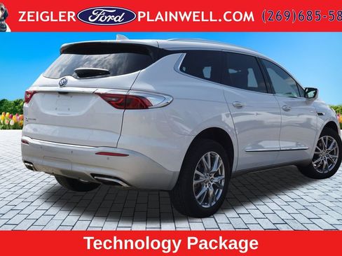 Used 2024 Buick Enclave Essence w/ Experience Buick Package AWD/4WD image 5