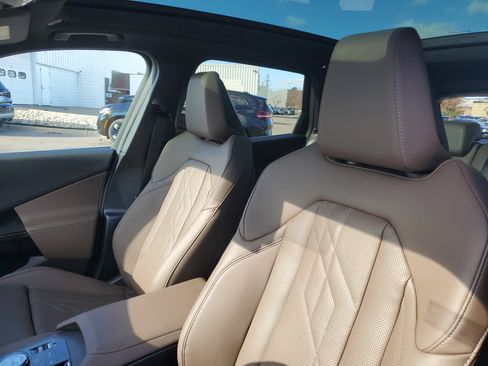 New 2026 BMW X3 xDrive30 w/ Premium Package image 8