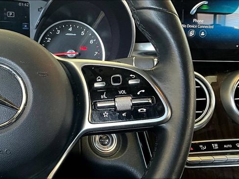 Used 2022 Mercedes-Benz GLC 300 image 13