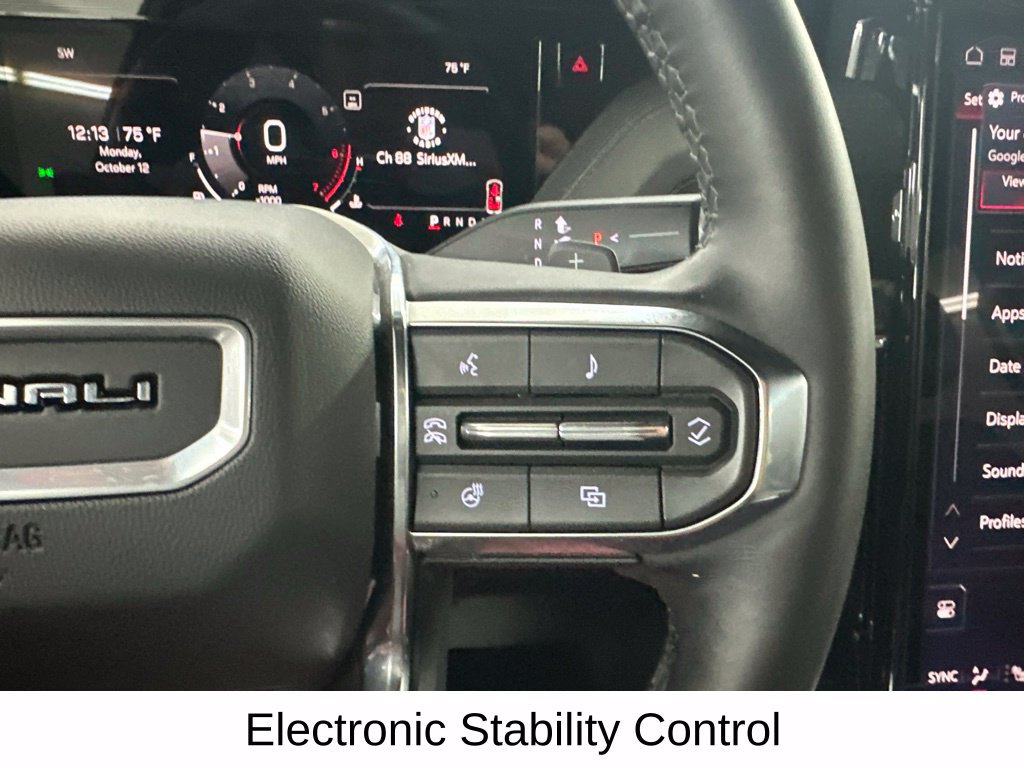 Used 2025 GMC Yukon XL Denali AWD/4WD image 42