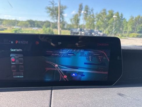 Used 2025 Ford Expedition Platinum AWD/4WD image 17