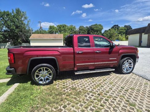 Used 2014 GMC Sierra 1500 SLT w/ SLT Preferred Package AWD/4WD image 9
