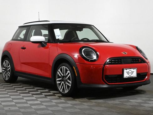 Used 2025 MINI Cooper S image 9