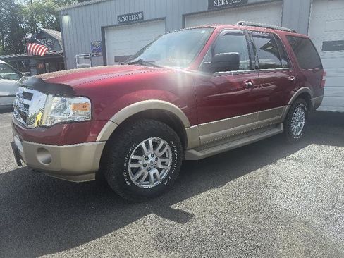 Used 2013 Ford Expedition XLT AWD/4WD image 1