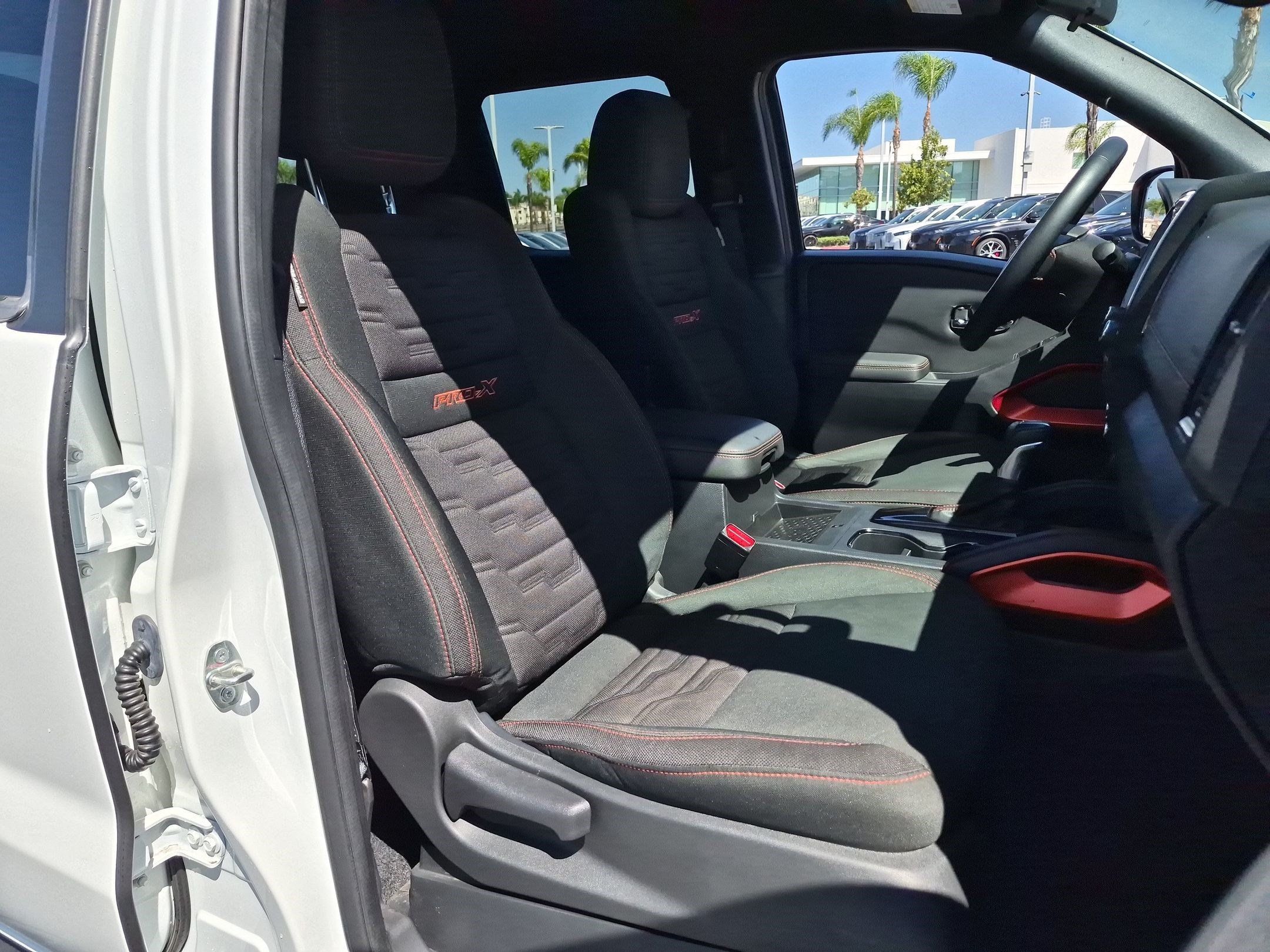 Used 2023 Nissan Frontier Pro-X w/ Pro Convenience Package RWD image 31